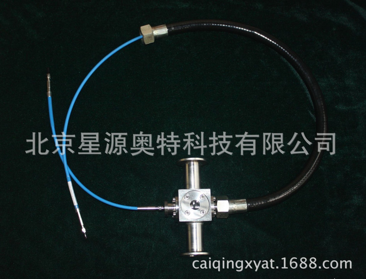 带视窗光纤光谱测量用流通池，工作波长紫外-可见-红外